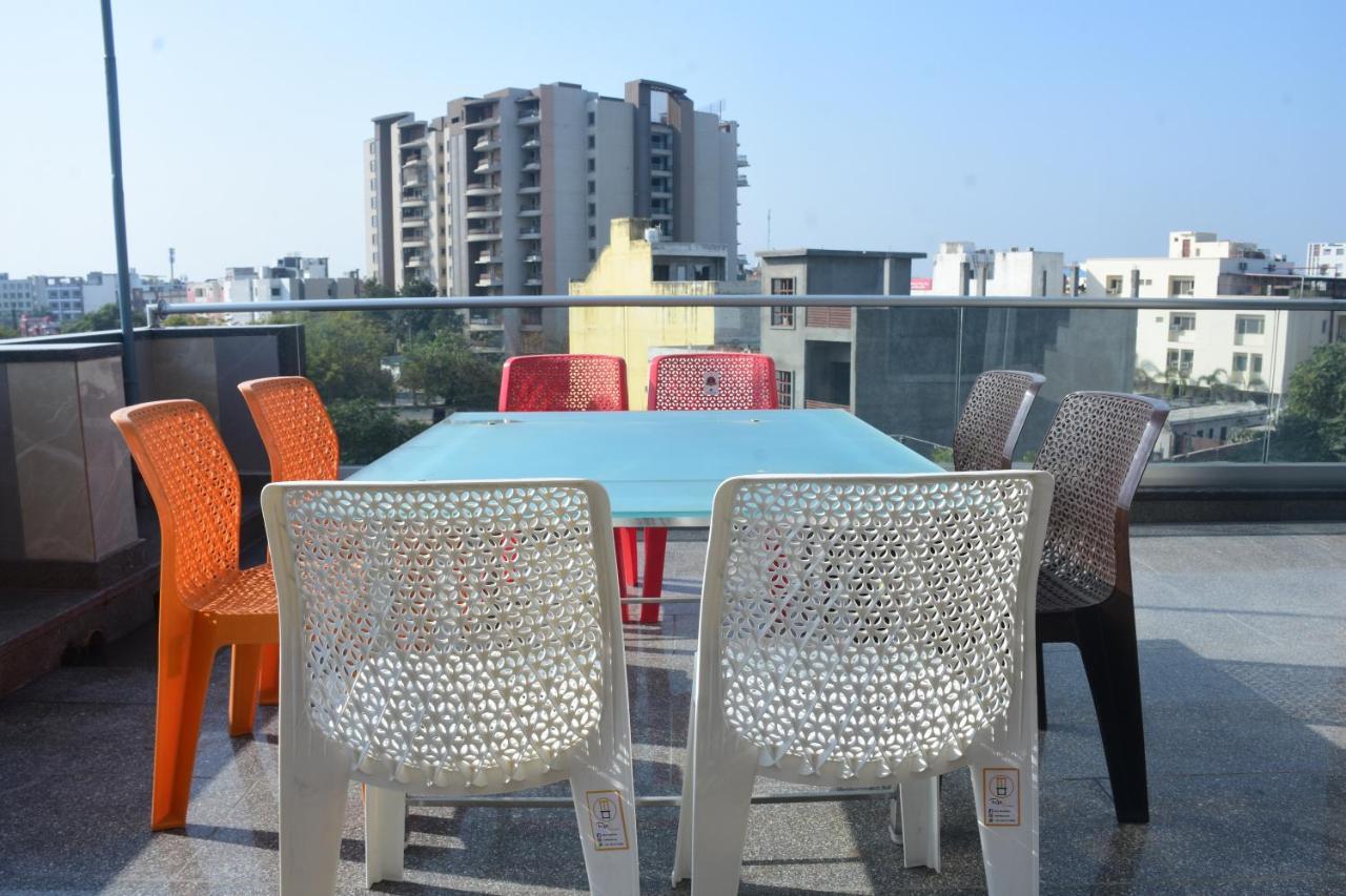 Taj Sojourn Bed & Breakfast Agra  Exterior photo