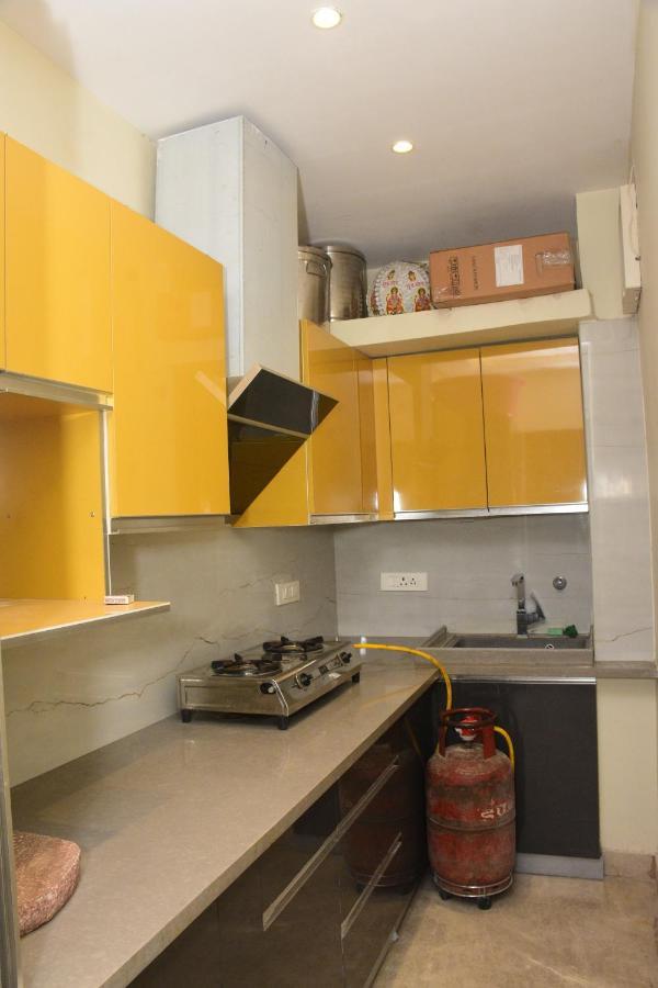 Taj Sojourn Bed & Breakfast Agra  Exterior photo