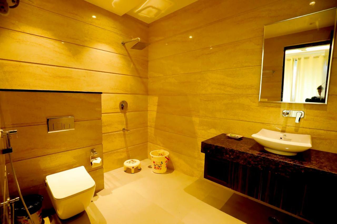 Taj Sojourn Bed & Breakfast Agra  Exterior photo