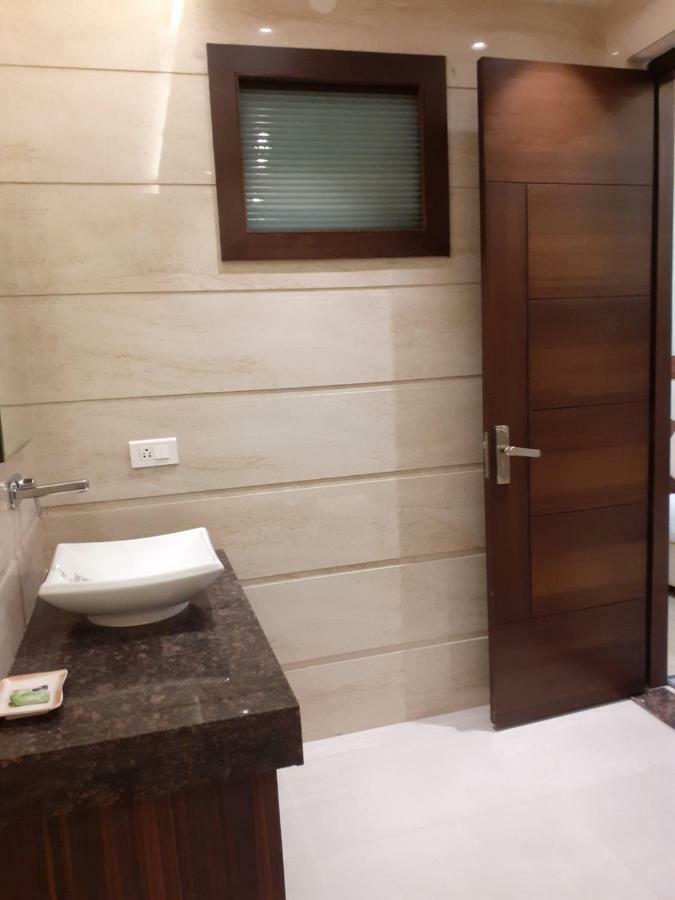 Taj Sojourn Bed & Breakfast Agra  Exterior photo