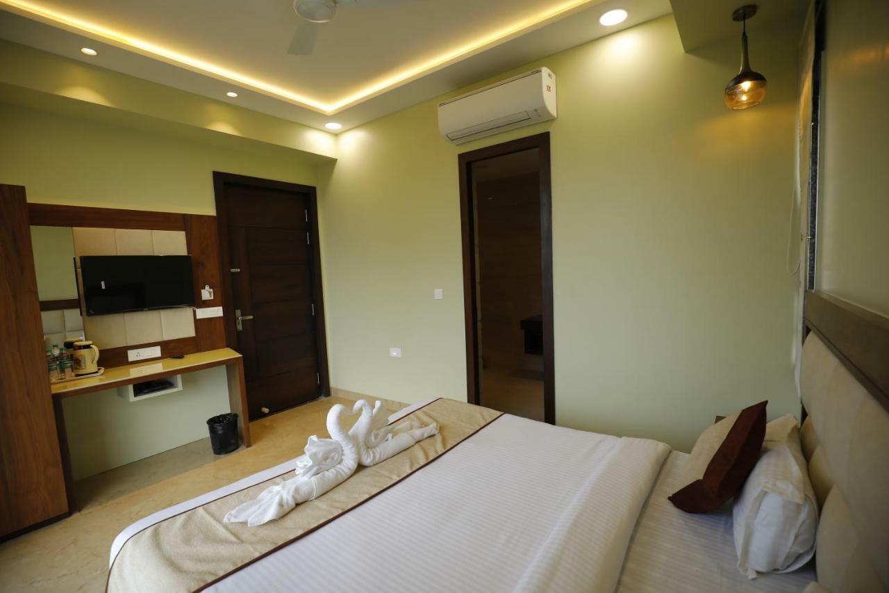 Taj Sojourn Bed & Breakfast Agra  Exterior photo